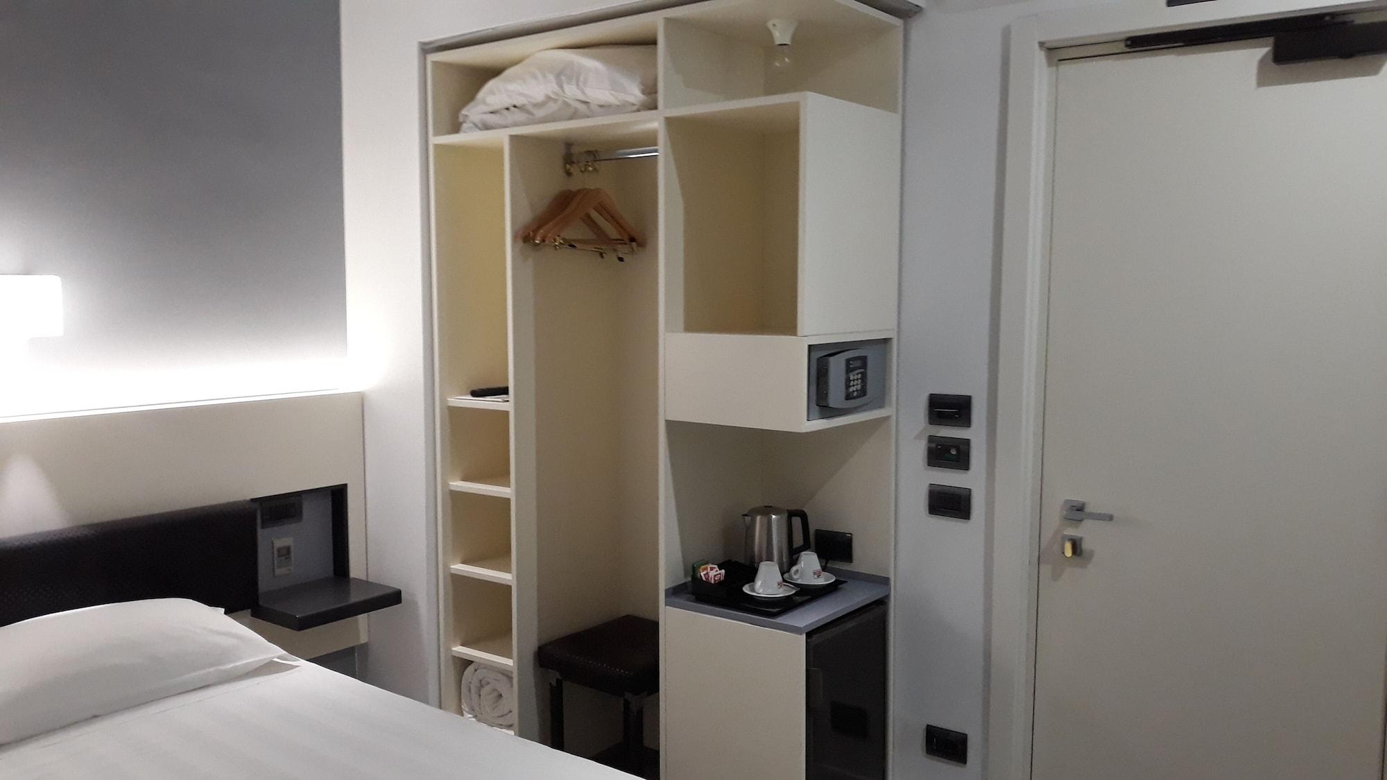 Hotel Crosti